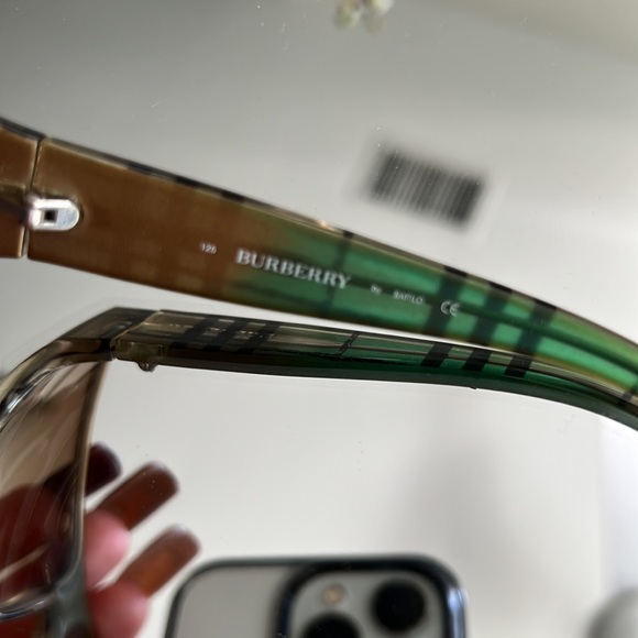 Burberry Sunglasses - Picture 5 of 9